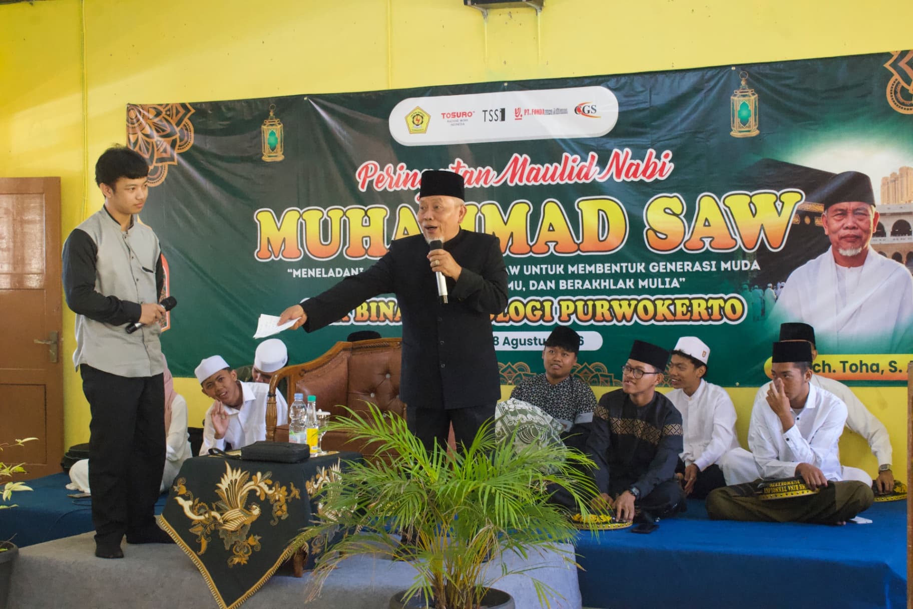Meneladani Akhlak Rasulullah: Peringatan Maulid Nabi Muhammad SAW 2026 di SMK Bina Teknologi Purwokerto Berlangsung Khidmat