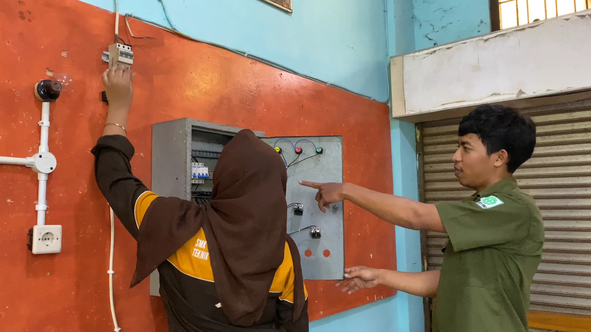 Teknik Instalasi Tenaga Listrik